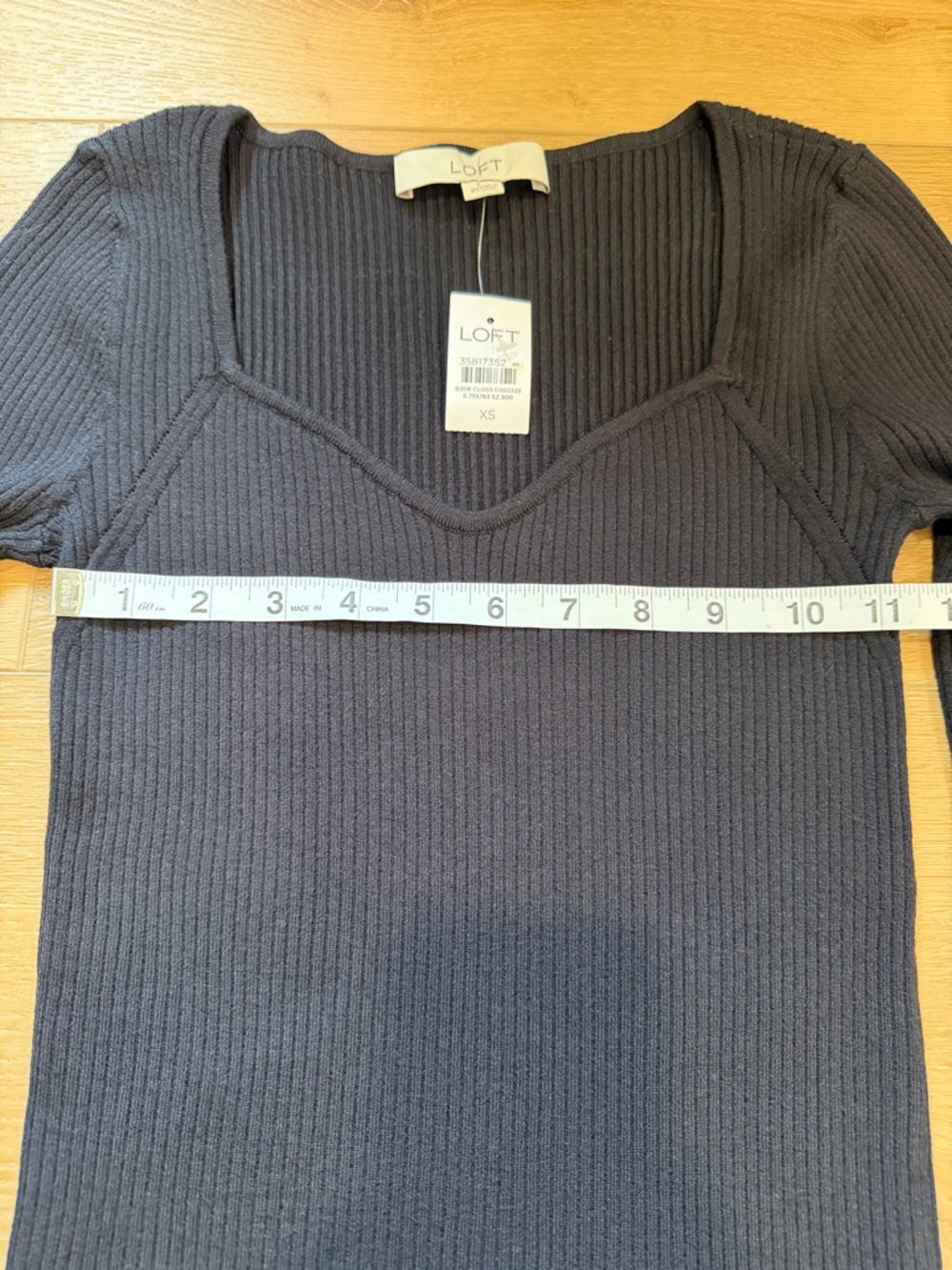 NWT LOFT Black Ribbed Bell-Sleeve Sweater - Picture 3 of 4